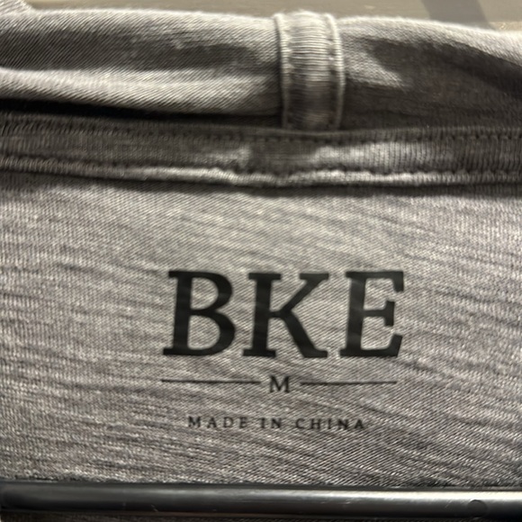 Men’s BKE light weight pull over with hood. Grey size Medium.
New without tags. - Picture 2 of 2